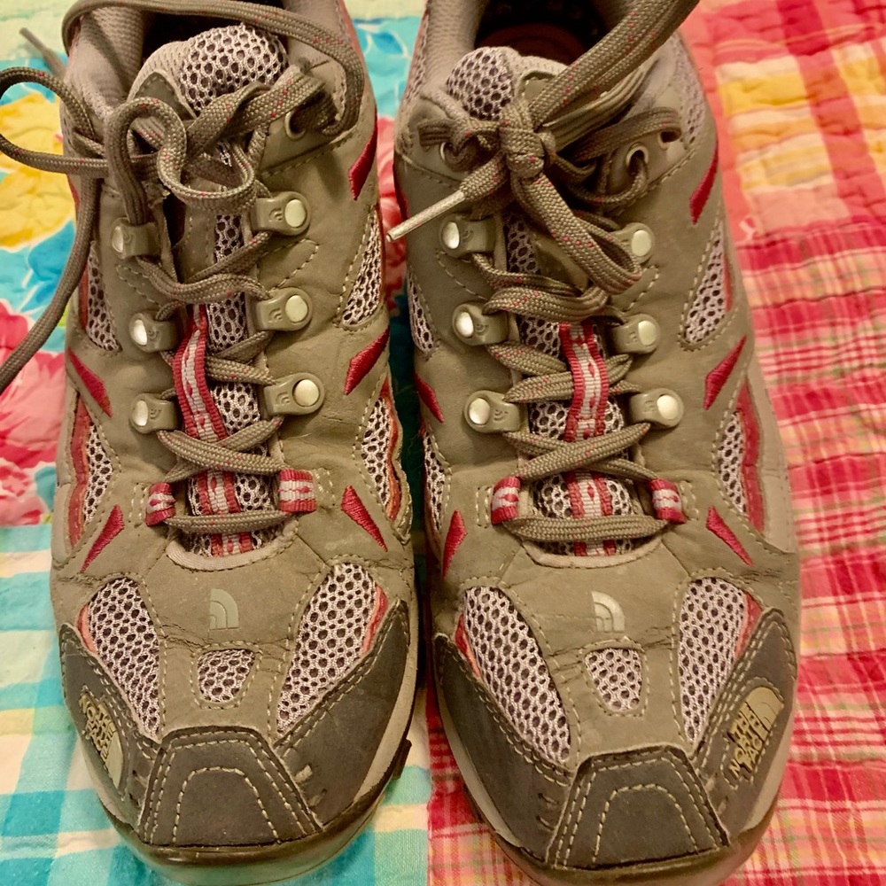 The North Face Gray & Purple Hiking Shoes Women Size 9